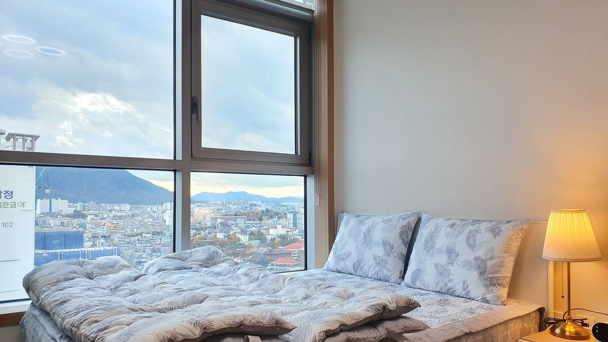Duplex | 2 bedrooms, premium bedding, memory foam beds, soundproofing